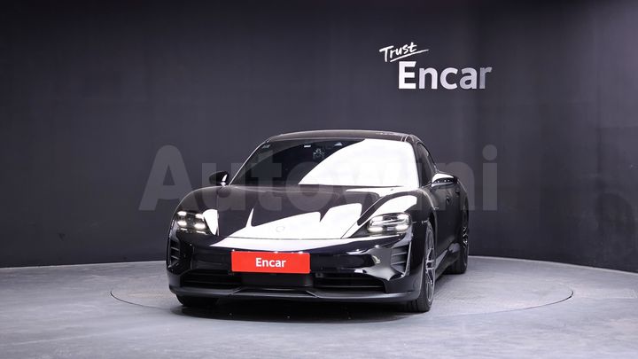 Porsche Taycan 2022 — 3