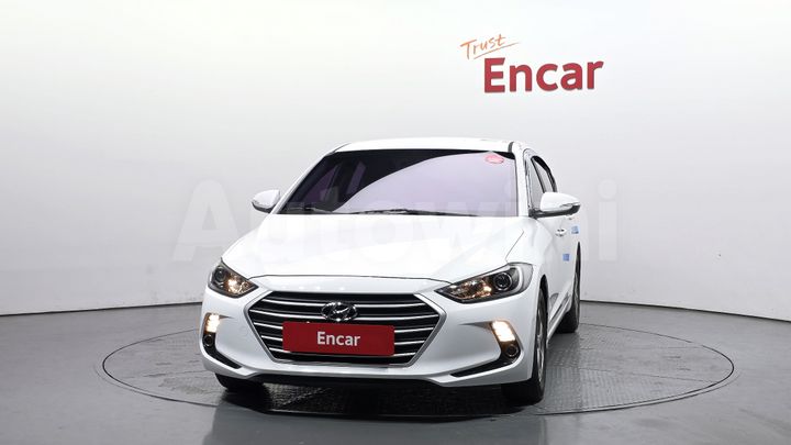 Hyundai Avante 2017 — 3
