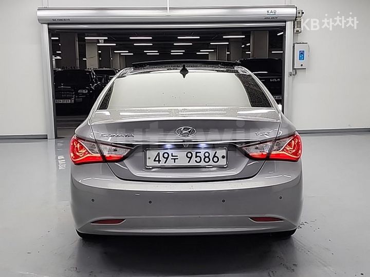 Hyundai Sonata 2010 — 3