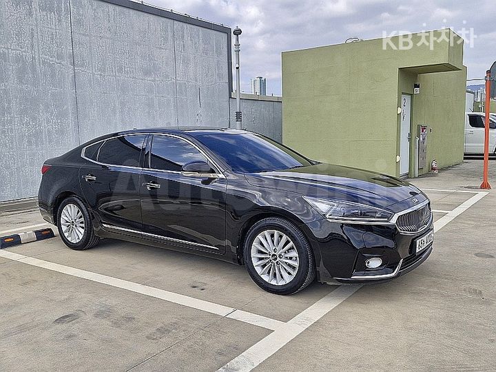 Kia K7 2019 — 3