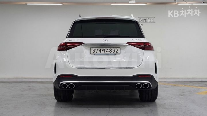 Mercedes Benz GLE Class 2024 — 3