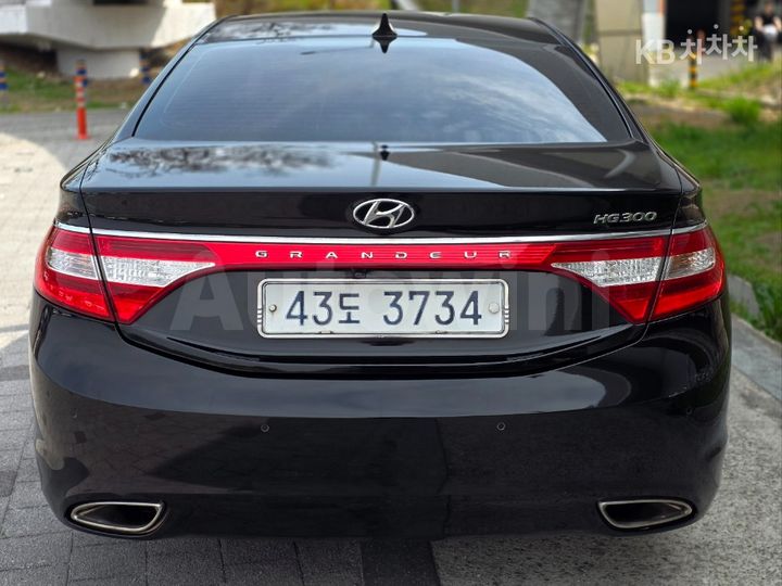 Hyundai Grandeur 2012 — 4