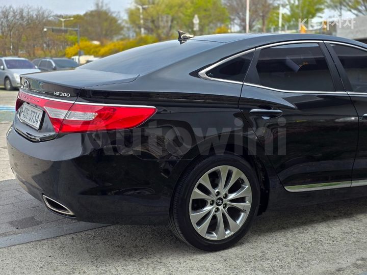 Hyundai Grandeur 2012 — 5