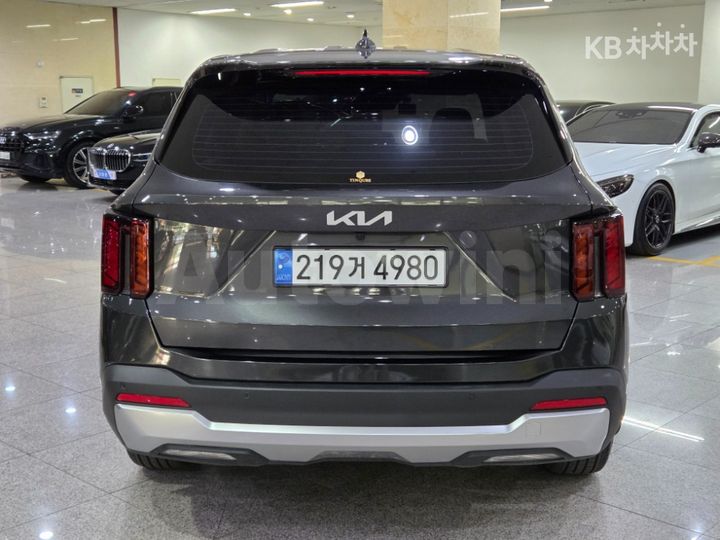Kia Sorento 2025 — 4