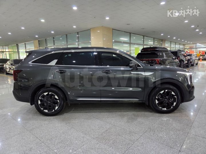 Kia Sorento 2025 — 5