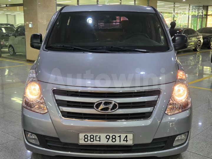 Hyundai Starex 2016 — 2