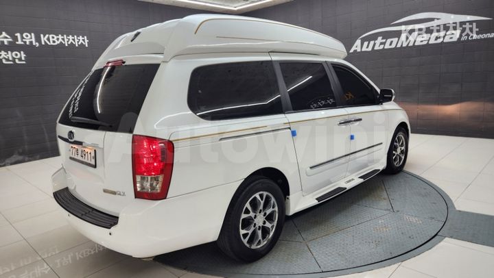 Kia Carnival 2014 — 2