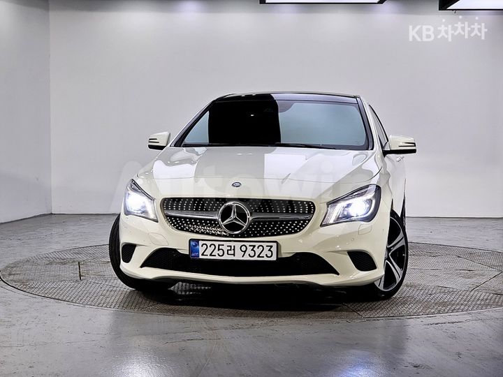 Mercedes Benz CLA Class 2016 — 2