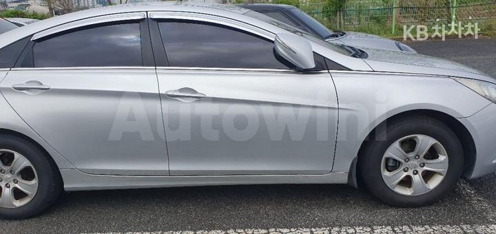 Hyundai Sonata 2012 — 2