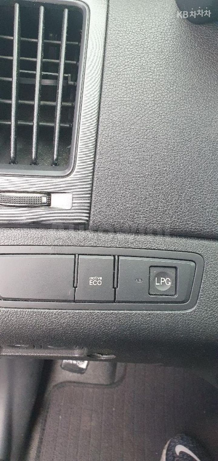 Hyundai Sonata 2012 — 4