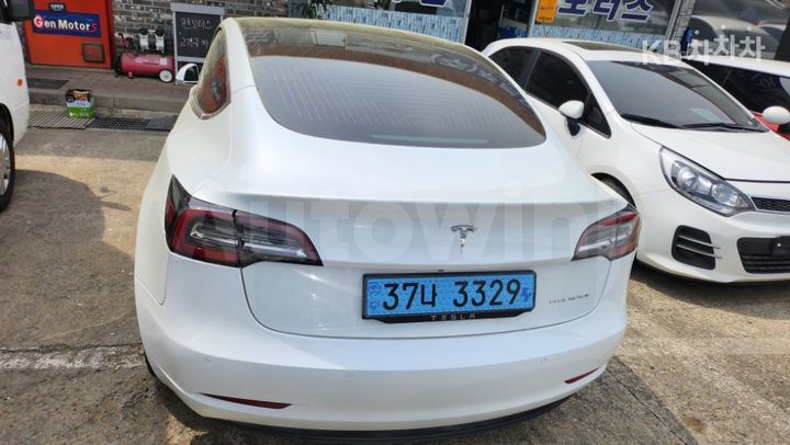 Tesla Model 3 2020 — 4