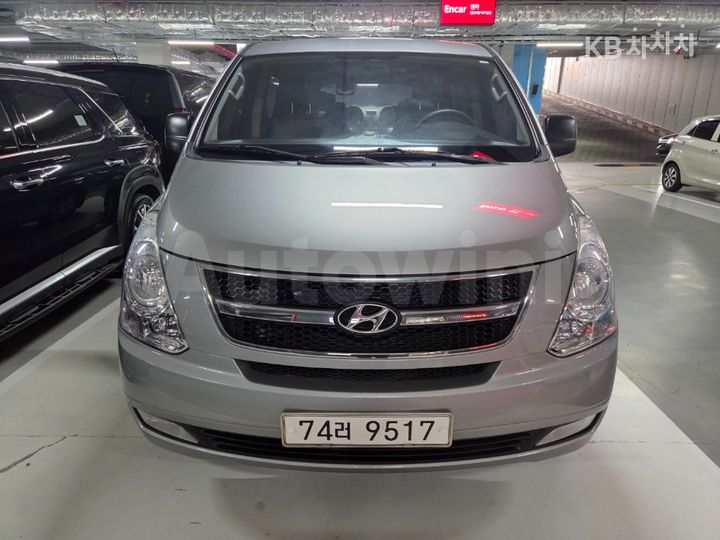 Hyundai Starex 2012 — 2