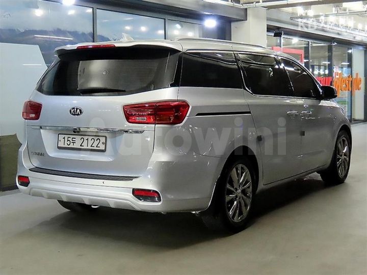 Kia Carnival 2019 — 4