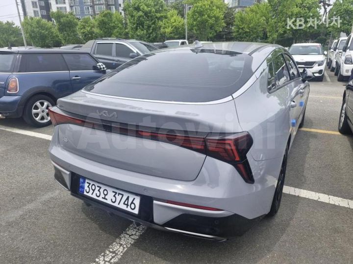 Kia K5 2024 — 3