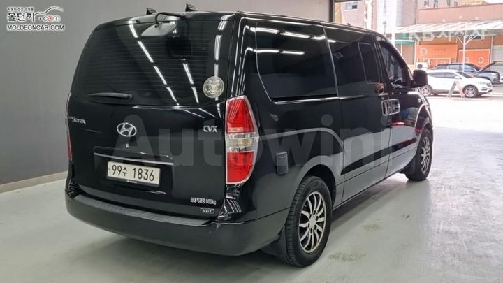 Hyundai Starex 2012 — 2