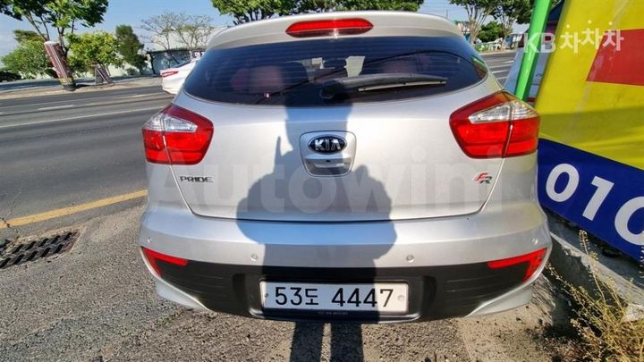 Kia Pride 2017 — 4