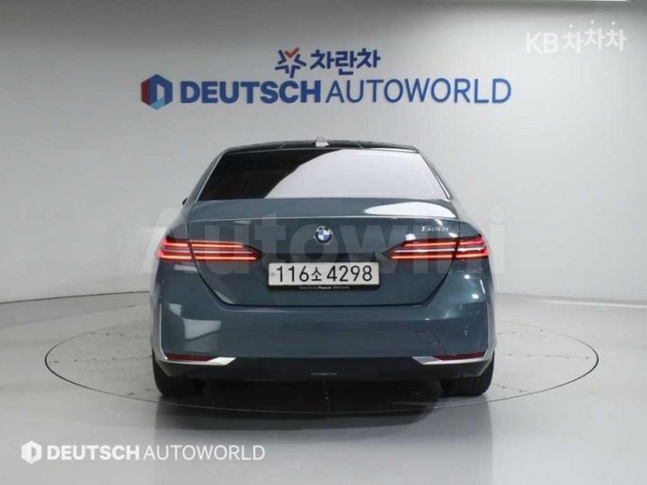 BMW 5 Series 2024 — 3