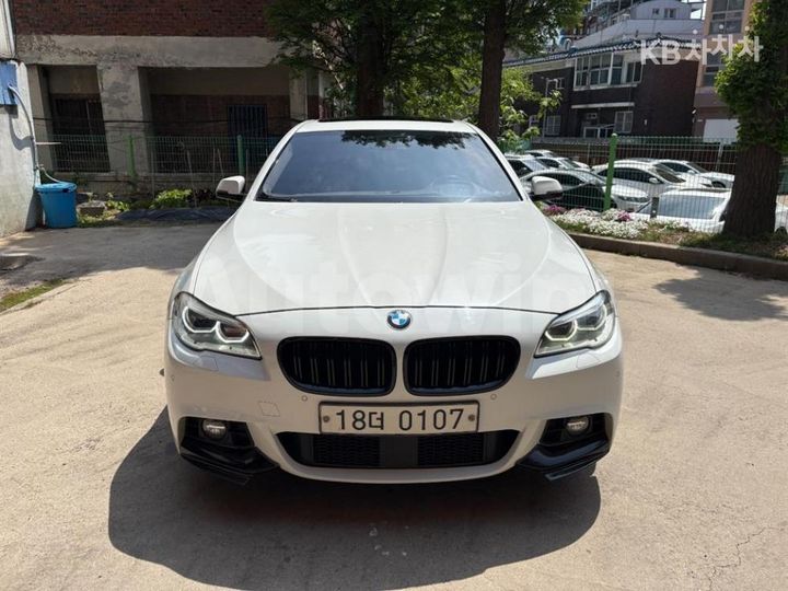 BMW 5 Series 2016 — 3