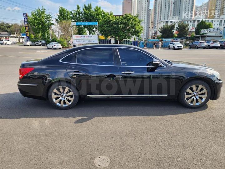 Hyundai Equus 2010 — 5