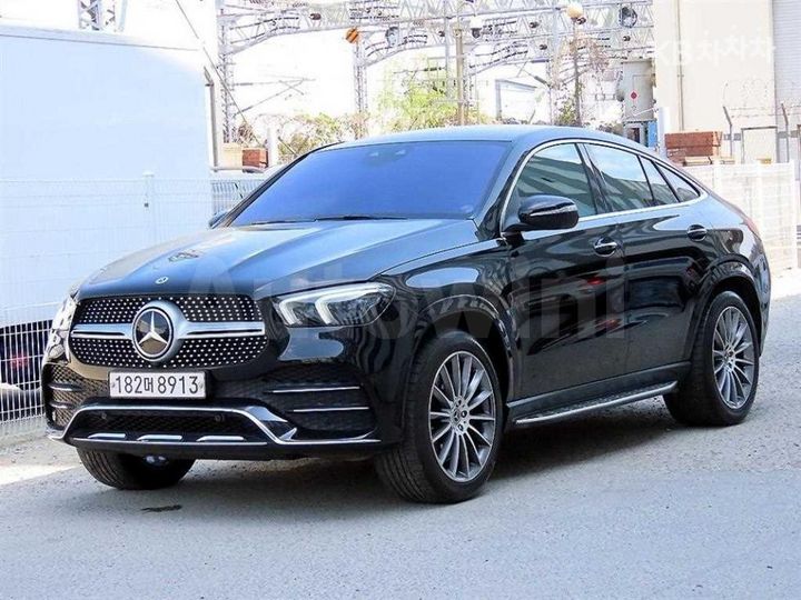 Mercedes Benz GLE Class 2023 — 2