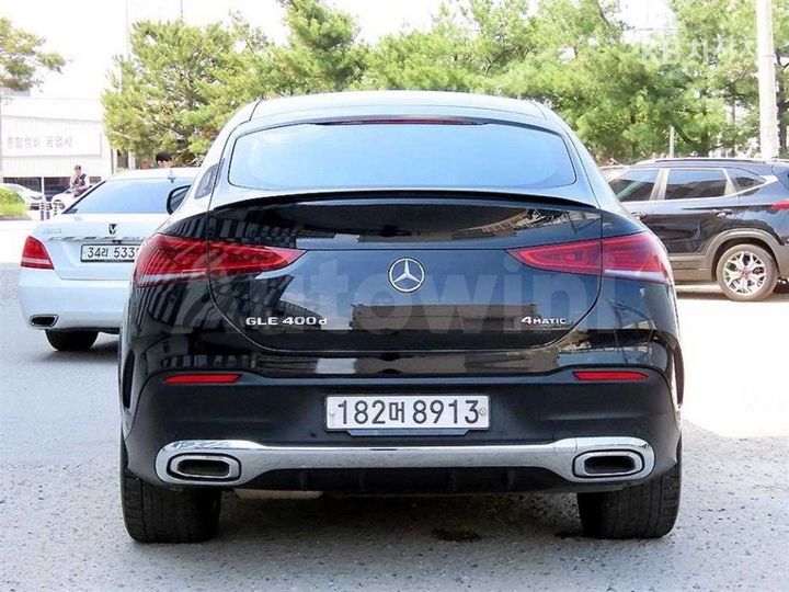 Mercedes Benz GLE Class 2023 — 4