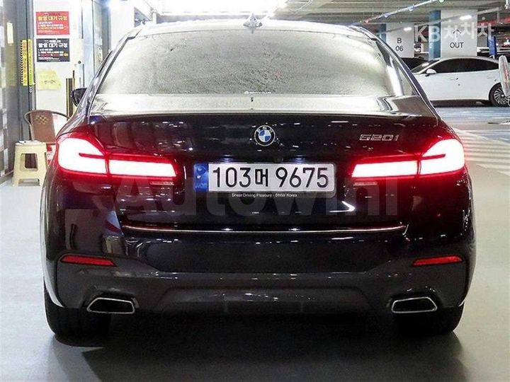 BMW 5 Series 2022 — 5