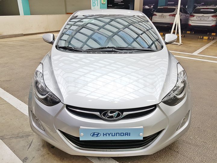 Hyundai Avante 2012 — 2