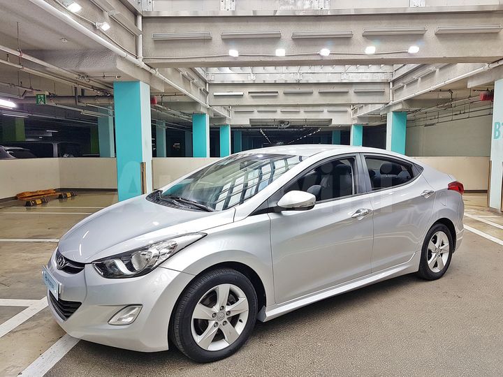 Hyundai Avante 2012 — 3