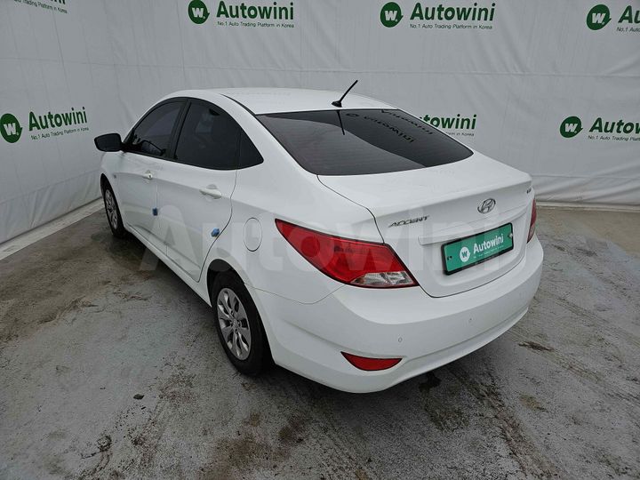 Hyundai Accent 2016 — 3
