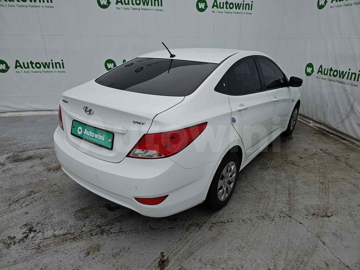 Hyundai Accent 2016 — 5