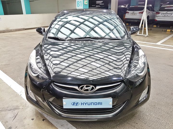 Hyundai Avante 2012 — 3
