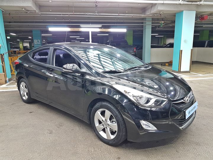 Hyundai Avante 2012 — 4