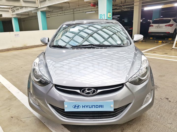 Hyundai Avante 2012 — 3