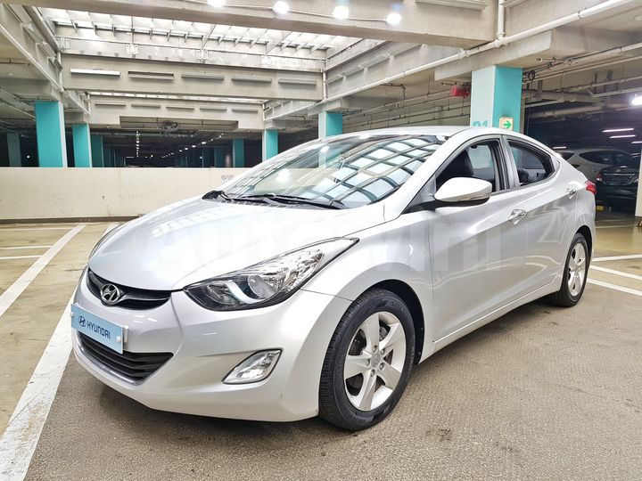 Hyundai Avante 2012 — 2