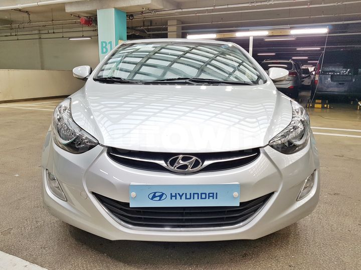 Hyundai Avante 2012 — 3
