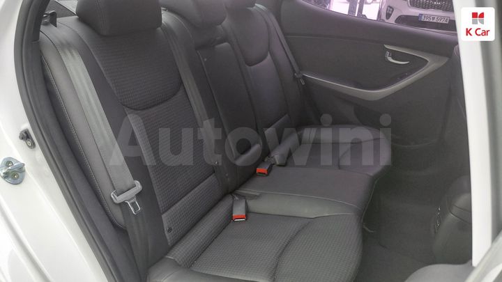 Hyundai Avante 2015 — 2