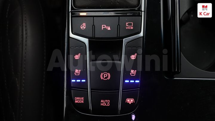 Kia K7 2018 KNALB41GBJA011546 — 3