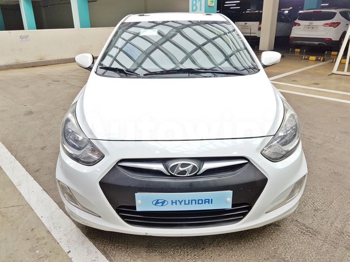Hyundai Accent 2014 — 3