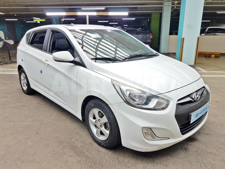 Hyundai Accent 2014 — 4