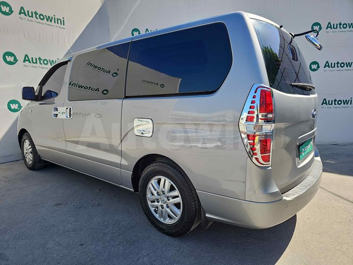 Hyundai Starex 2017 — 3