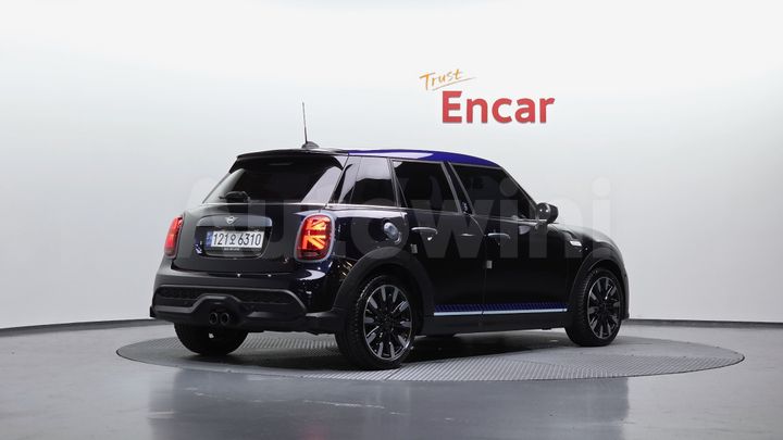 Mini Cooper 2022 — 2