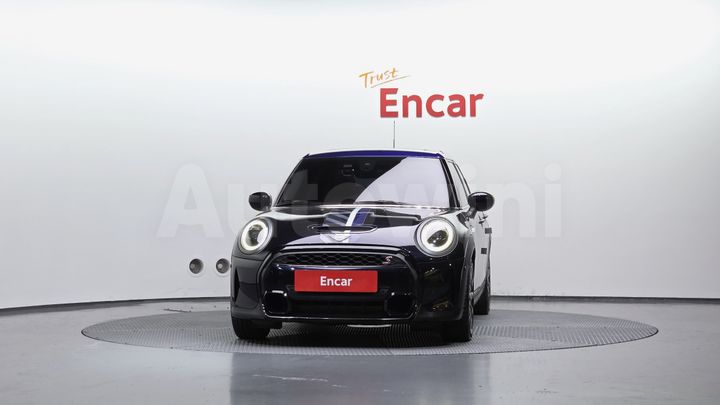 Mini Cooper 2022 — 3