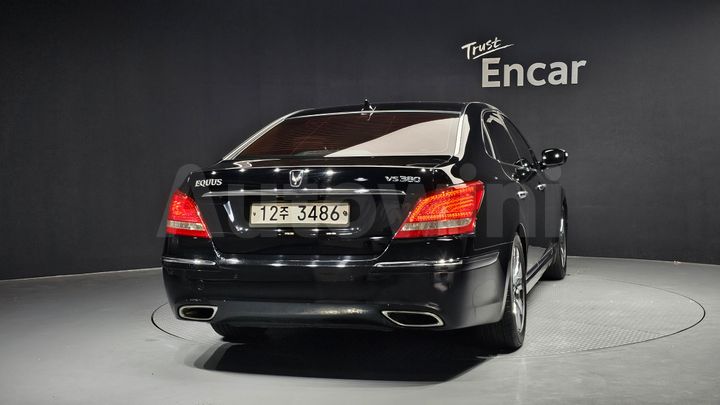 Hyundai Equus 2010 — 4