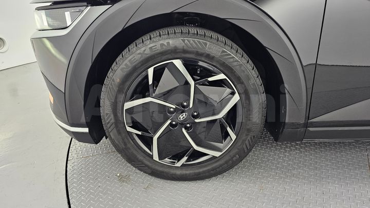 Hyundai Ioniq5 2022 — 5