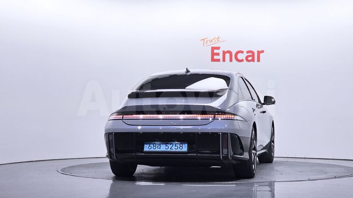 Hyundai Ioniq 2023 — 4
