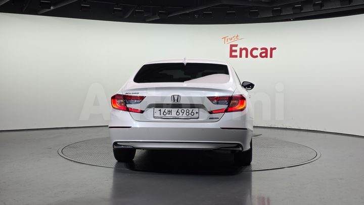 Honda Accord 2018 — 4