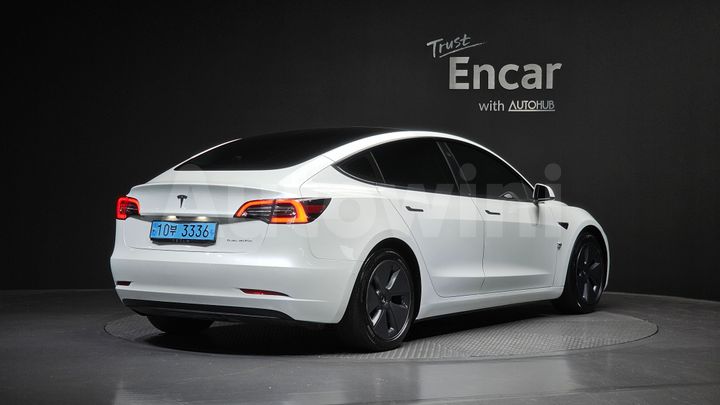 Tesla Model 3 2021 — 2
