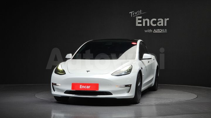 Tesla Model 3 2021 — 3