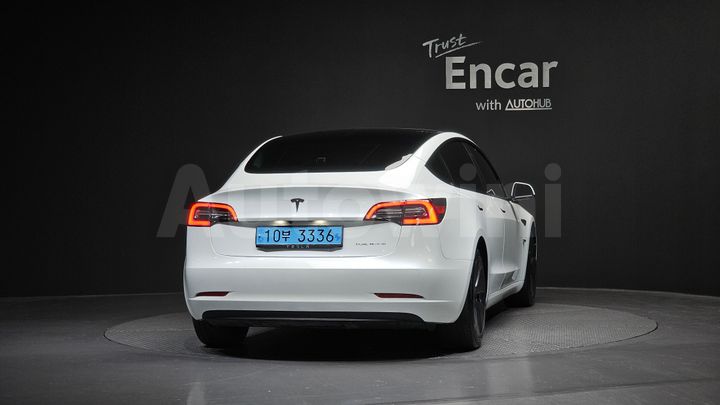 Tesla Model 3 2021 — 4