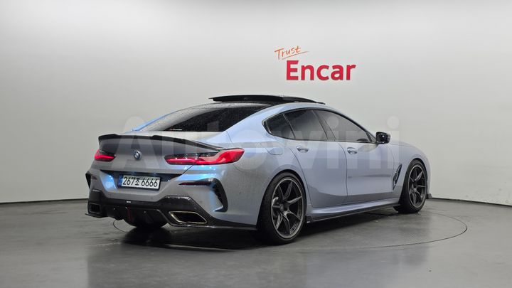 BMW 8 Series 2021 — 2